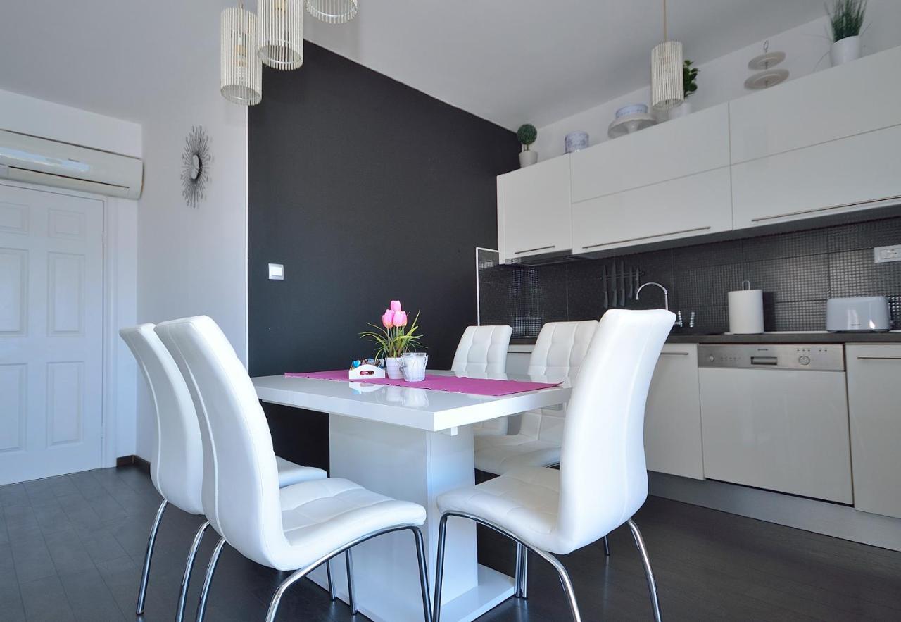 Apartman Staro Selo Примоштен Экстерьер фото